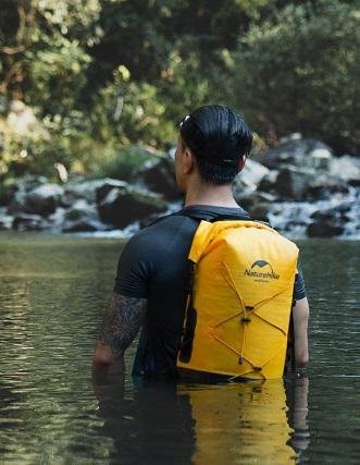Mochila Seca Outdoor Waterproof Bag - Talla: 20 LT, Color: Amarillo