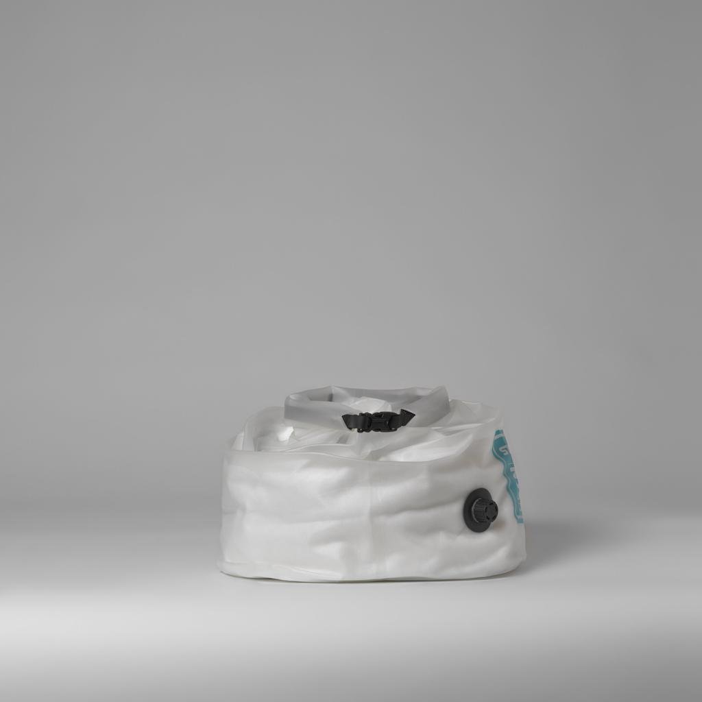 Bolsa Seca Carry Dry TPU-V 24L - Color: Blanco, Formato: 24 L